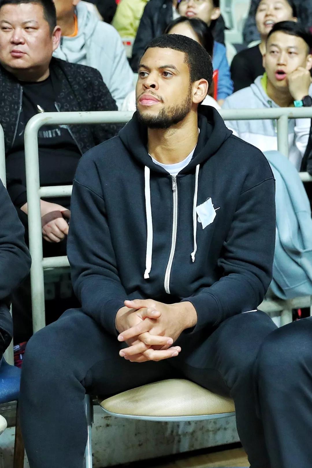 开云体育-关于集结日上海久事备战西甲，伤情更新细节曝光，震撼外界，细节决定成败的信息-开云体育